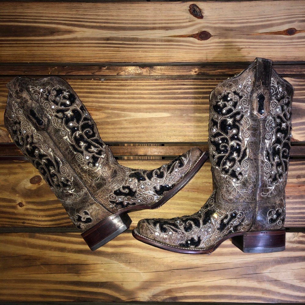 Corral Boots - Picture 2 of 6